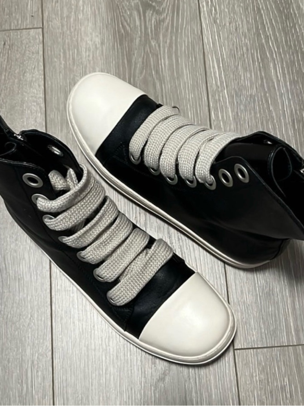 Classic Black & Cream High-Top Sneakers with Cream Jumbo Laces! Sz 46 Euro 12 US